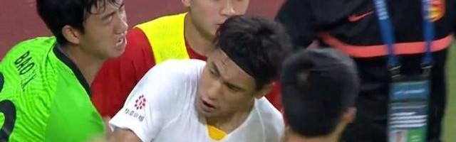 开云在线-足协官方：张呈栋脚踢对手头部并辱骂停5场罚款5万